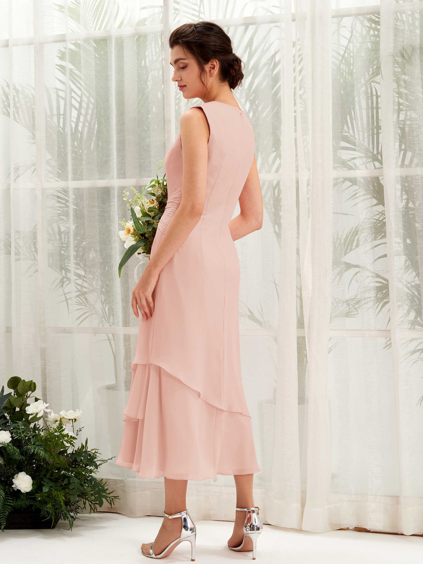 Mermaid/Trumpet Round Sleeveless Chiffon Bridesmaid Dress - Pearl Pink (81221908)#color_pearl-pink