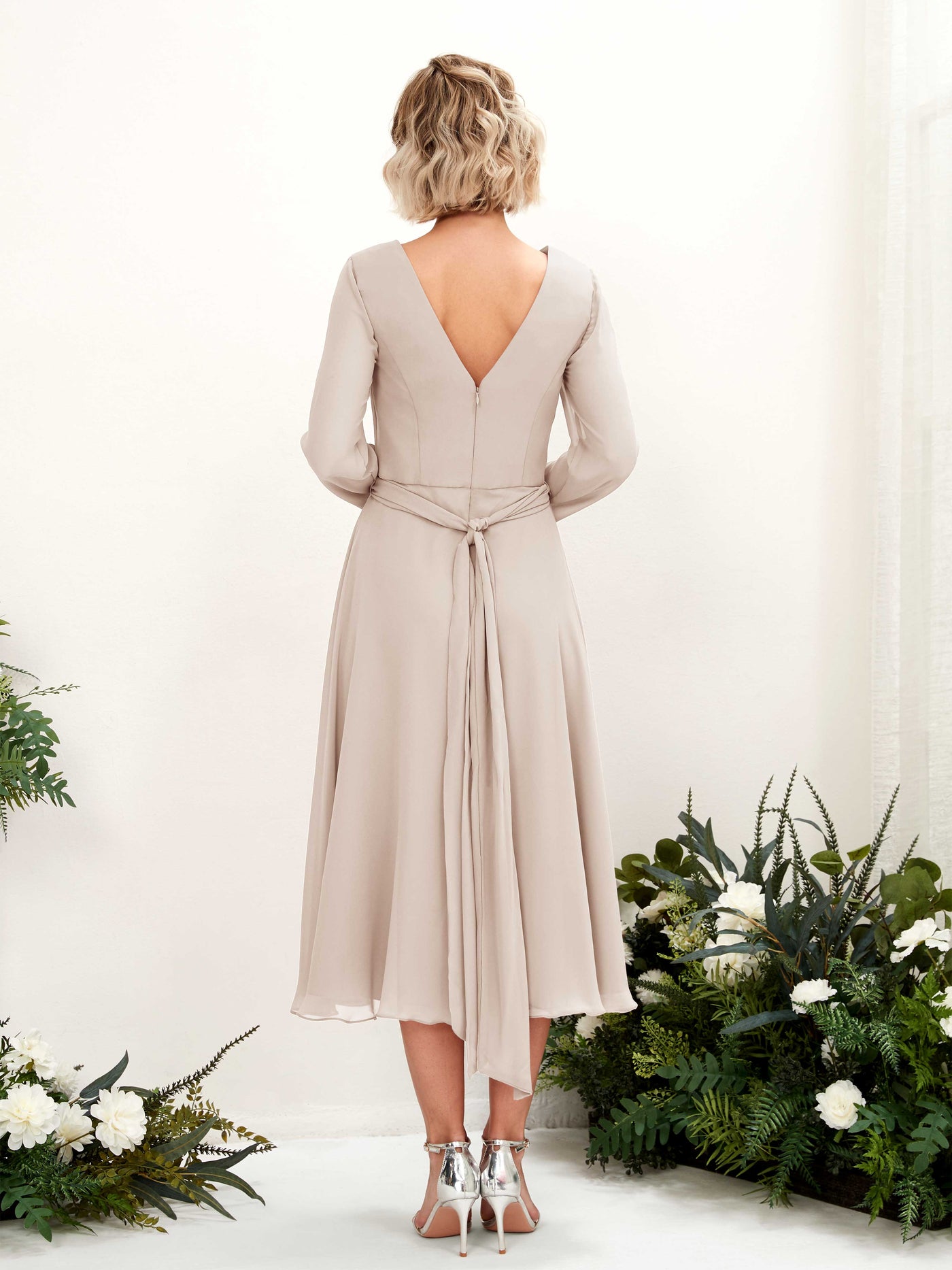 V-neck Long Sleeves Chiffon Bridesmaid Dress - Champagne (81223316)#color_champagne