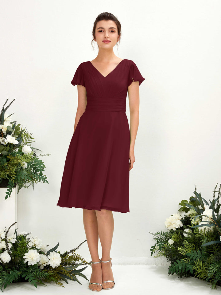 Carlyna Betty A-Line Burgundy Bridesmaid Dress Knee-Length Short Sleeve V-Neck Dress 